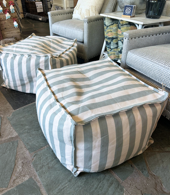 Dash and albert Trimaran Pouf